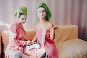 טיפול יופי לילדות